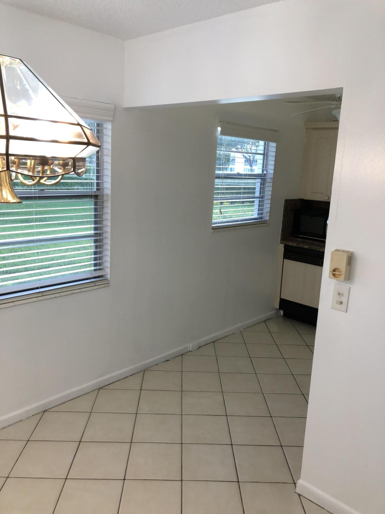 140 Preston F, Unit 140 Boca Raton, FL 33434 - Photo 8 of 21 IMG_0754