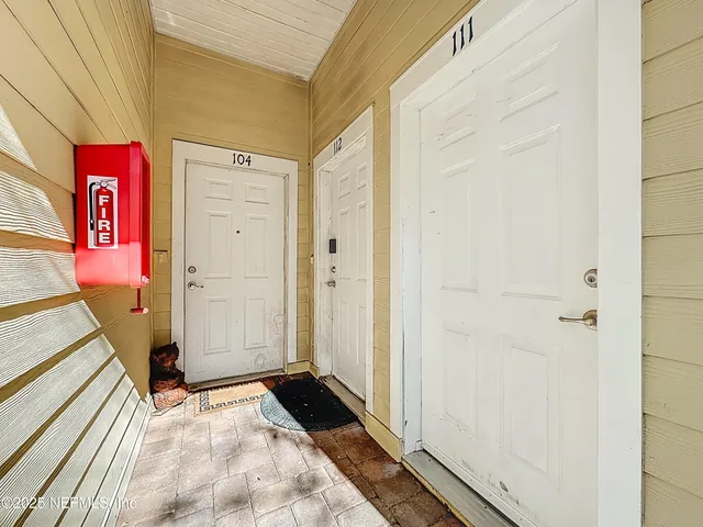 $1,950 | 218 Larkin Place, Unit 111, St. Johns, FL 32259