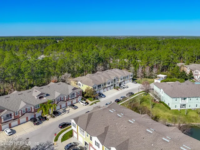 $1,950 | 218 Larkin Place, Unit 111, St. Johns, FL 32259