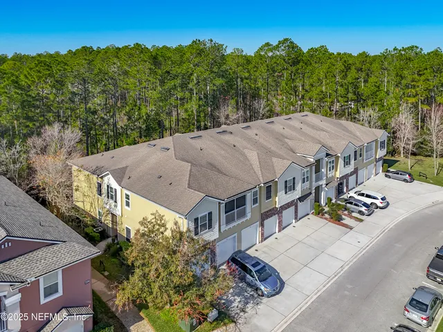 $1,950 | 218 Larkin Place, Unit 111, St. Johns, FL 32259