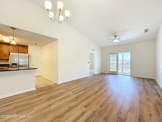 $1,950 | 218 Larkin Place, Unit 111, St. Johns, FL 32259