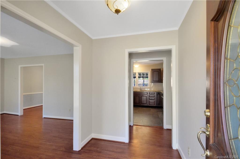 3321 Blackvine Drive Matthews, NC 28105 - Photo 5 of 43