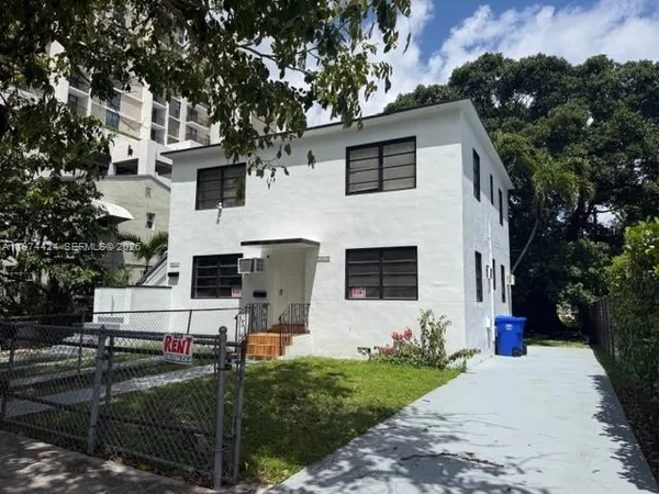 $2,600 | 3665 Southwest 16th Street, Unit 3665, Miami, FL 33145