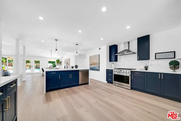 $1,600,000 | 10200 Shoshone Avenue, Northridge, CA 91325