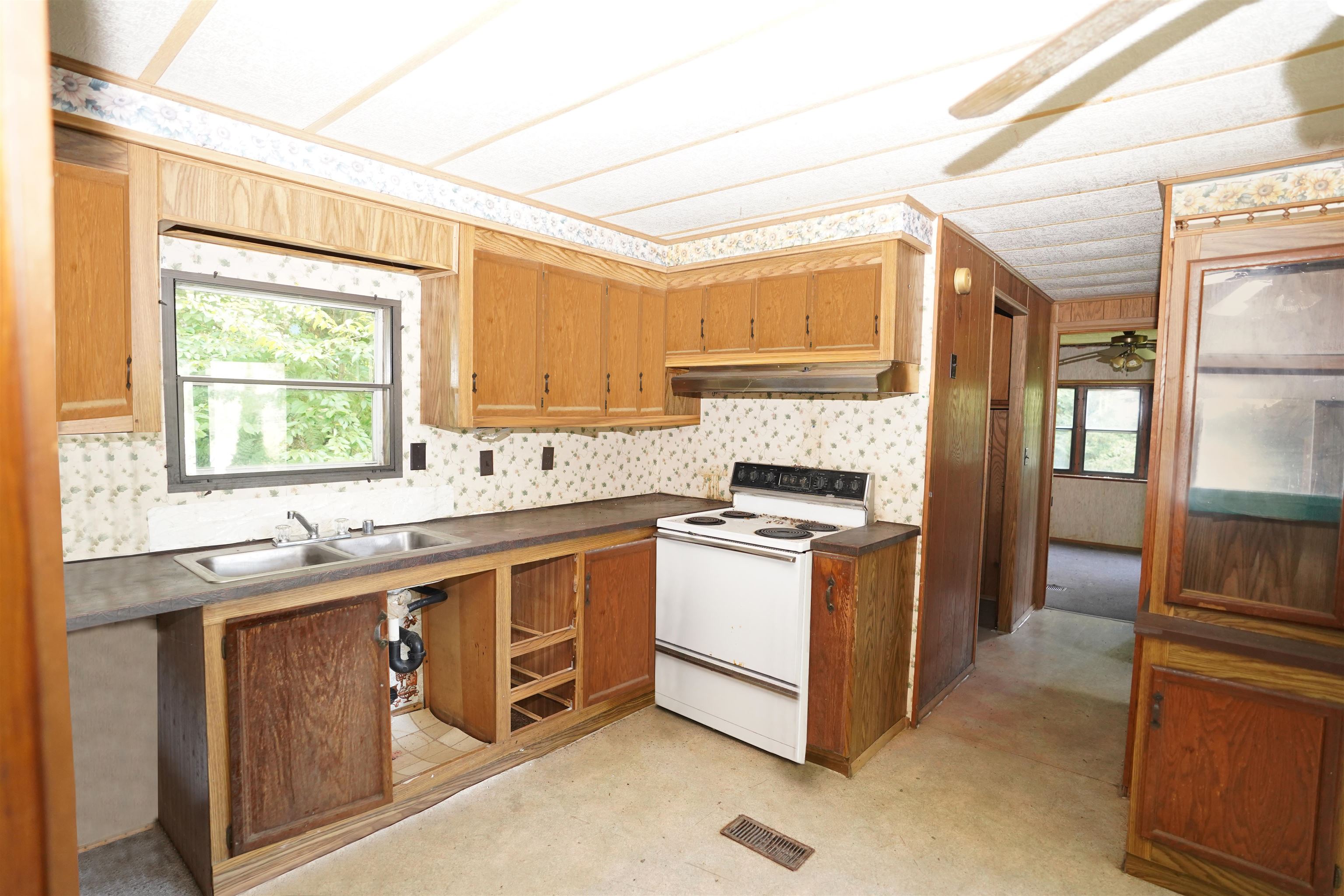 560 Williamson Road Cambridge, VT 05464 - Photo 7 of 11