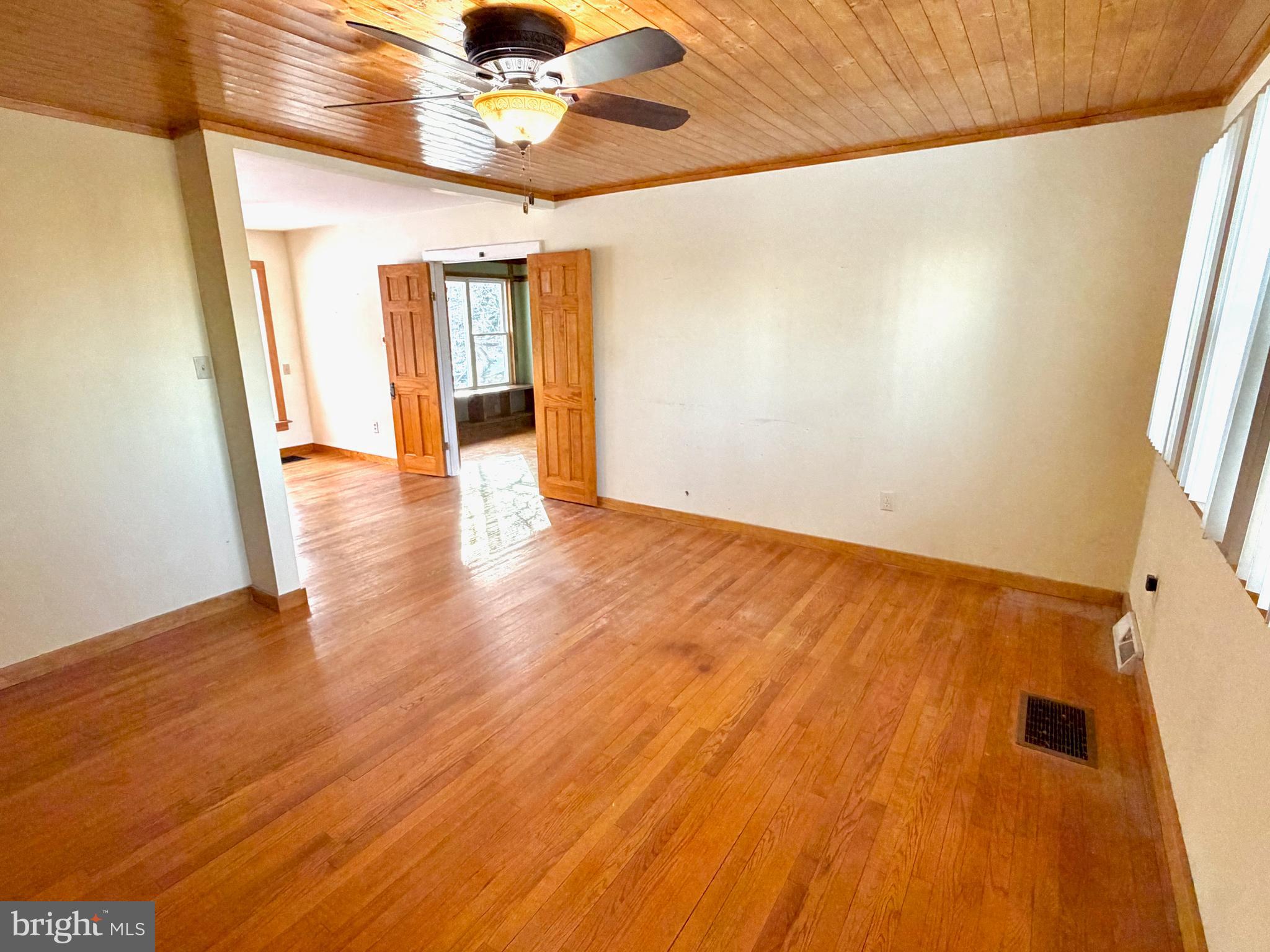490 Meadow Lane Lebanon, PA 17042 - Photo 8 of 31 a view of an empty room with a window