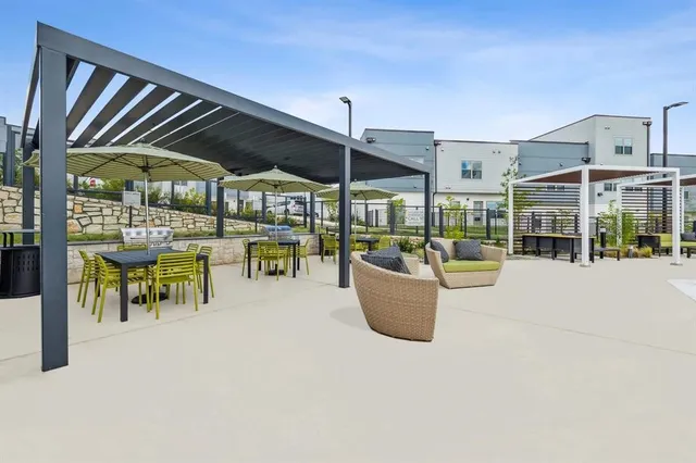 $2,176 | 10350 Blue Bluff Road, Unit 19105, Austin, TX 78724