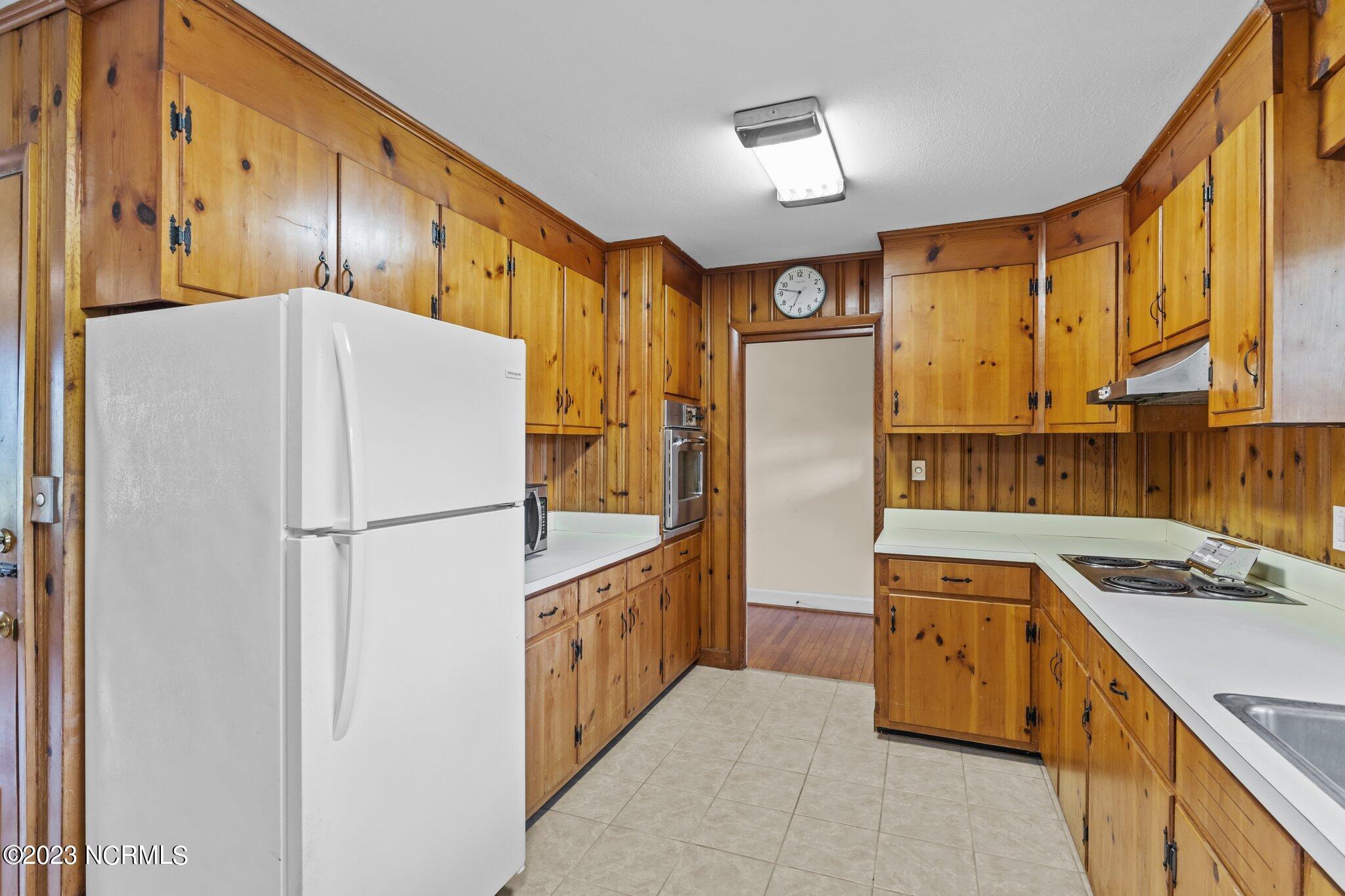 3316 Country Club Road Morehead City, NC 28557 - Photo 27 of 50 27-web-or-mls-_S3A0712
