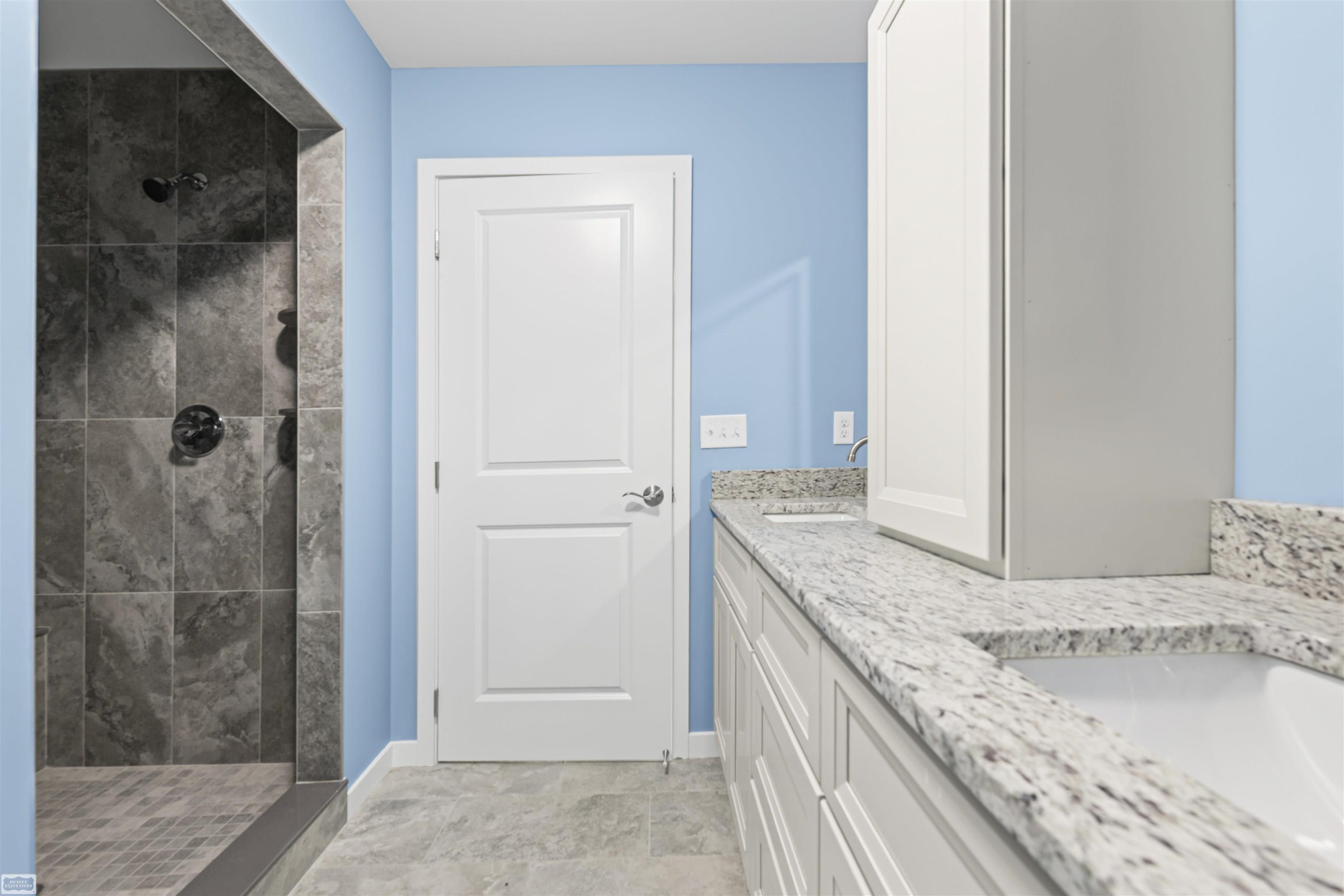 3363 Carrigan Road Fort Gratiot, MI 48059 - Photo 26 of 42 50189144-510890e3-0d85-4dab-a7ad-20dc720ab970.JPG