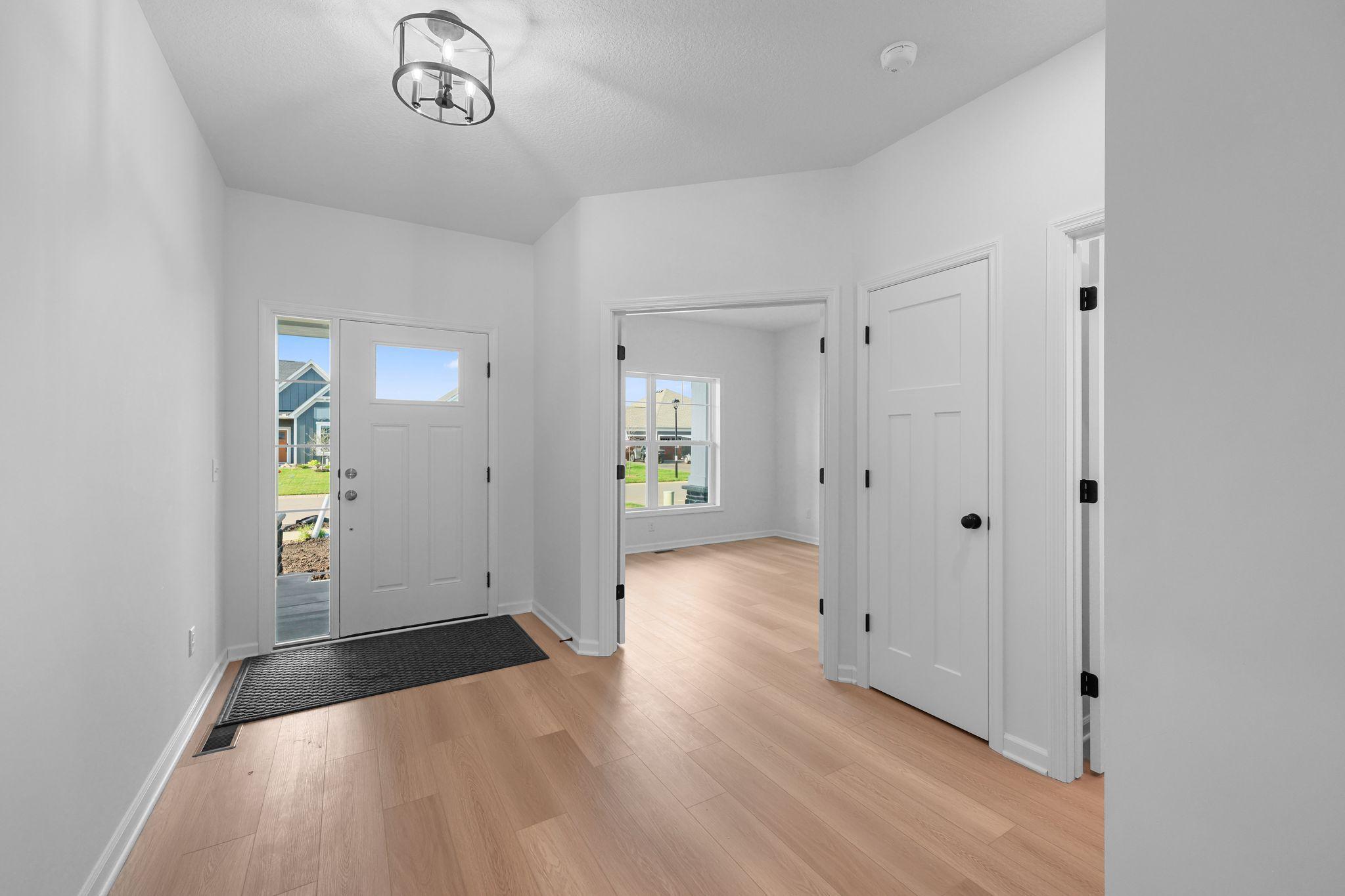 8018 Walnut Lane Corcoran, MN 55340 - Photo 4 of 11