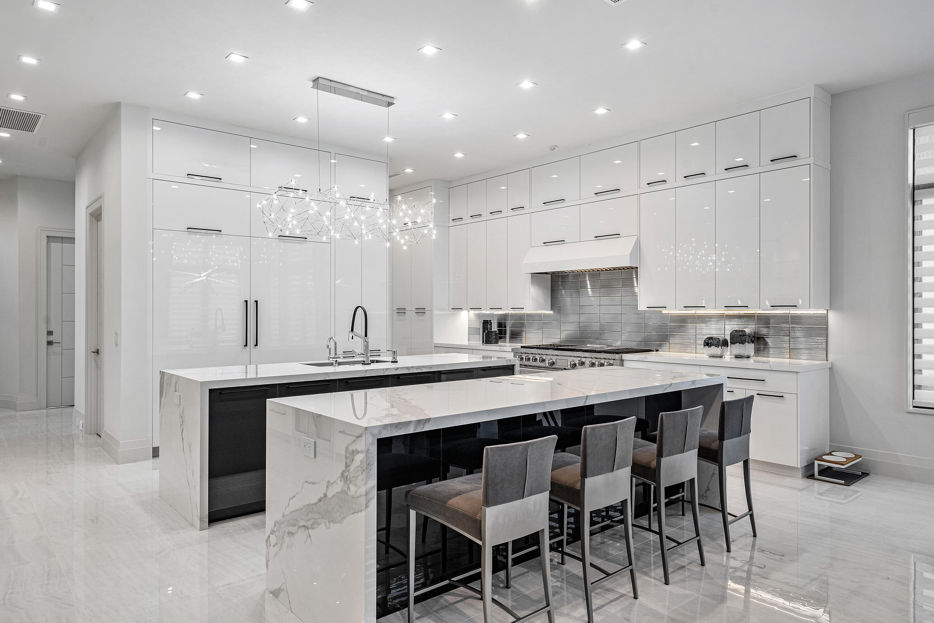 3949 Northwest 52nd Street Boca Raton, FL 33496 - Photo 15 of 65 011-3949DevonCourtSouth-BocaRaton-FL-334