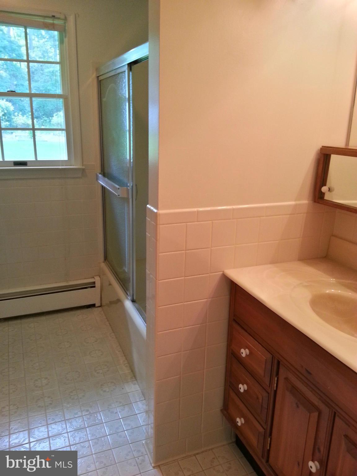 12825 Mccready Road Lusby, MD 20657 - Photo 22 of 28 Full Bathroom