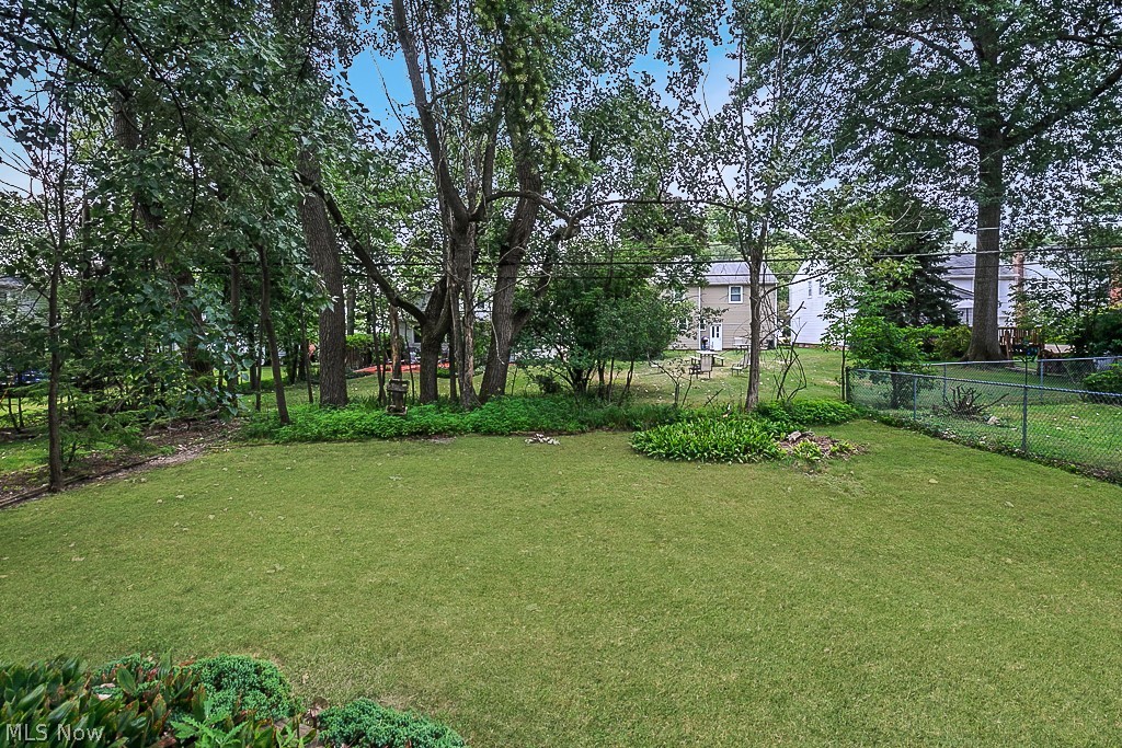 1103 Brainard Road Lyndhurst, OH 44124 - Photo 21 of 23
