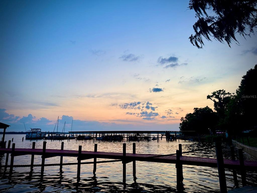 127 Longtree Street Georgetown, FL 32139 - Photo 9 of 11 a view of a city