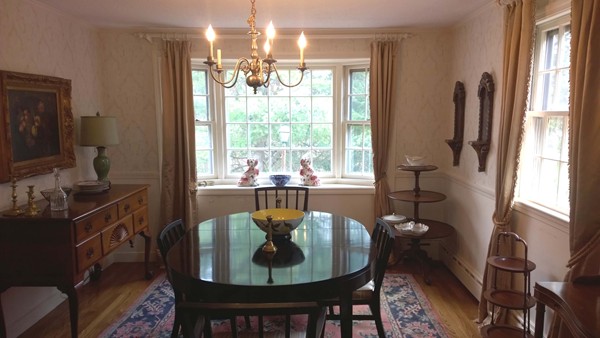 108 Dascomb Road Andover, MA 01810 - Photo 5 of 13 Gallery Image 5