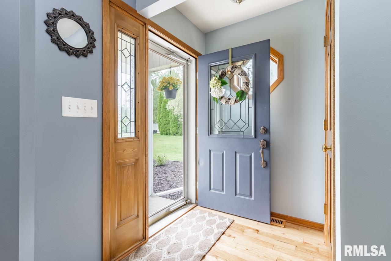3917 South Autumn Drive Mapleton, IL 61547 - Photo 6 of 45 Gallery Image 6