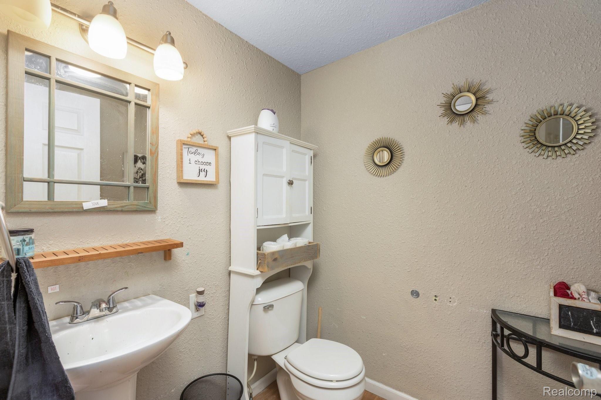 8512 Perry Road Atlas, MI 48411 - Photo 8 of 18 9-web-or-mls-8512 Perry Road, Atlas Township, Michigan0005.jpg