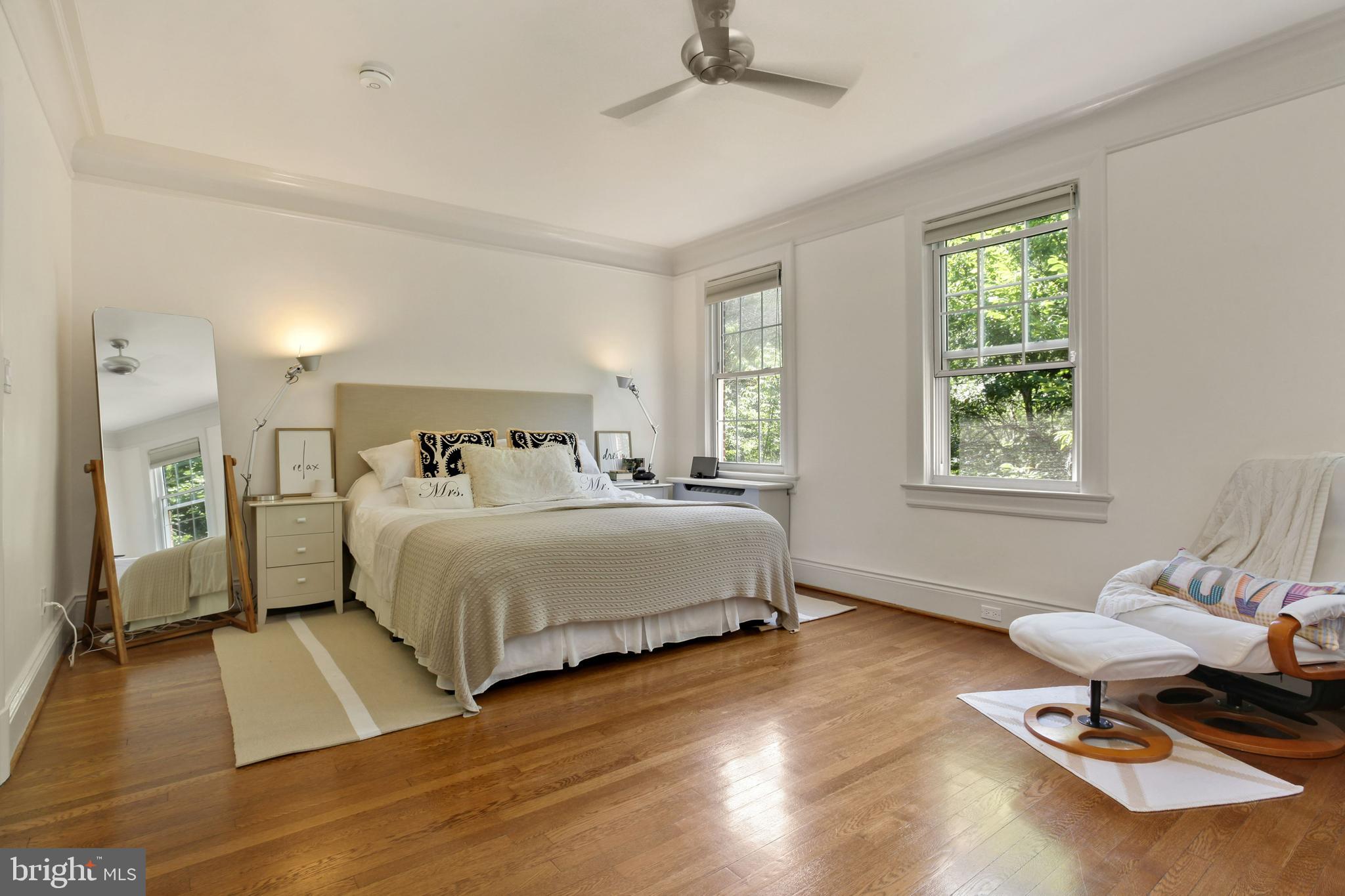 2023 Belmont Road Northwest Washington, DC 20009 - Photo 19 of 39 Primary bed room