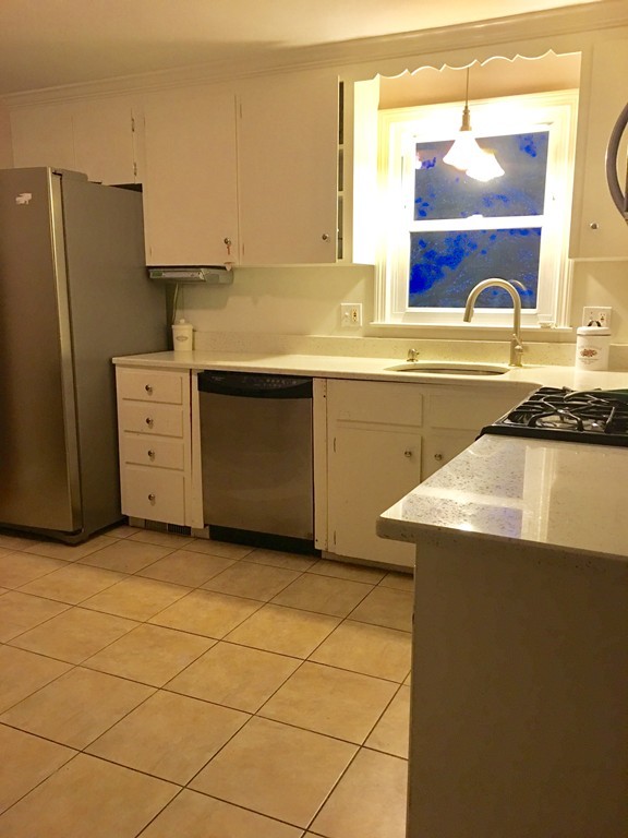 40 Alpheus Road Boston, MA 02131 - Photo 8 of 22 Gallery Image 8