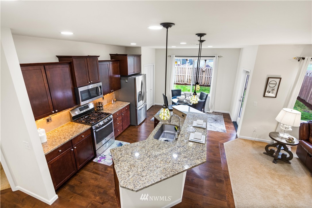 13902 163rd Place Southeast Renton, WA 98059 - Photo 12 of 37 Gallery Image 12