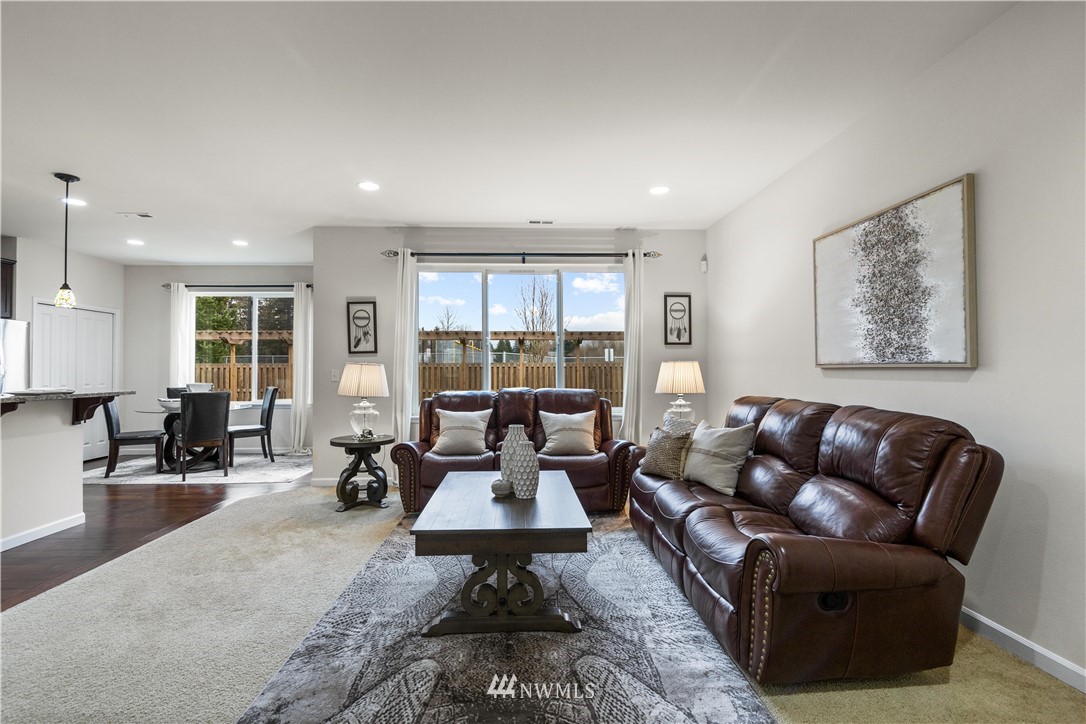 13902 163rd Place Southeast Renton, WA 98059 - Photo 15 of 37 Gallery Image 15