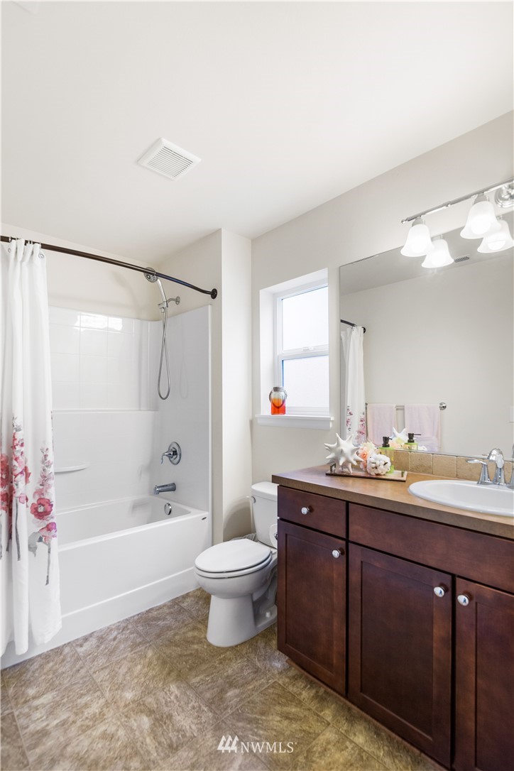 13902 163rd Place Southeast Renton, WA 98059 - Photo 26 of 37 Gallery Image 26