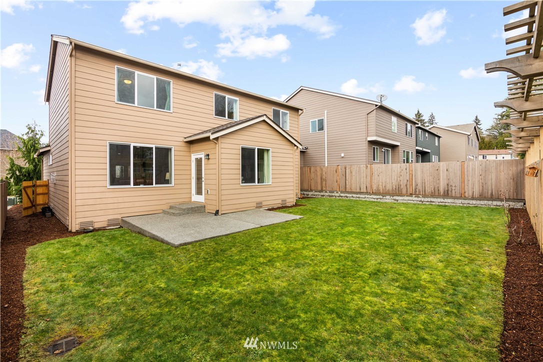 13902 163rd Place Southeast Renton, WA 98059 - Photo 33 of 37 Gallery Image 33