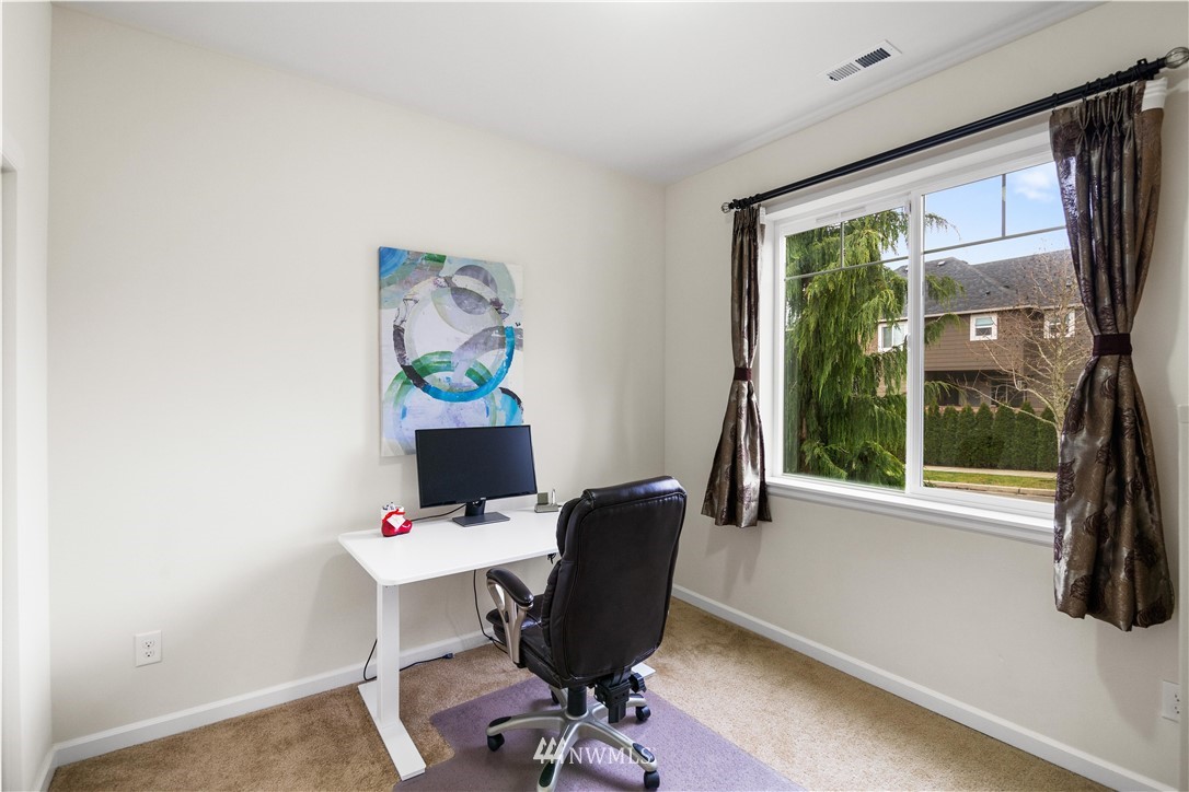 13902 163rd Place Southeast Renton, WA 98059 - Photo 6 of 37 Gallery Image 6