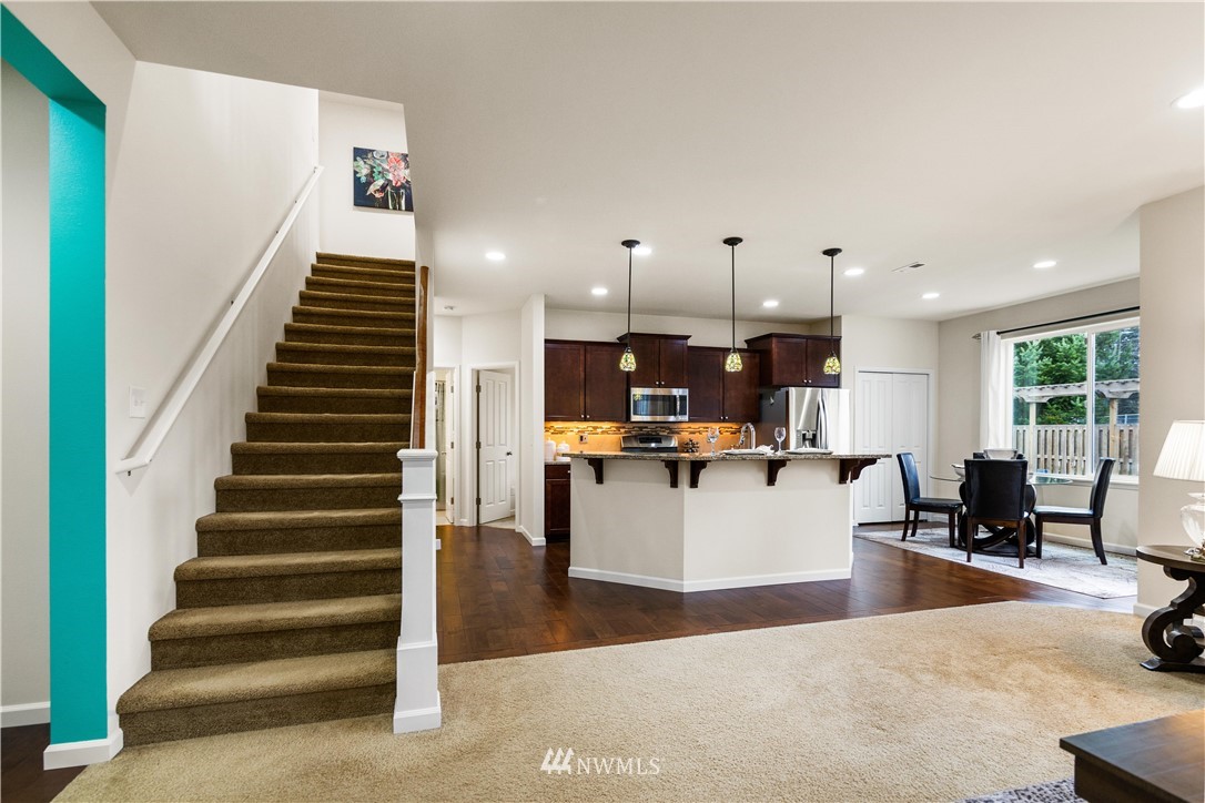 13902 163rd Place Southeast Renton, WA 98059 - Photo 8 of 37 Gallery Image 8