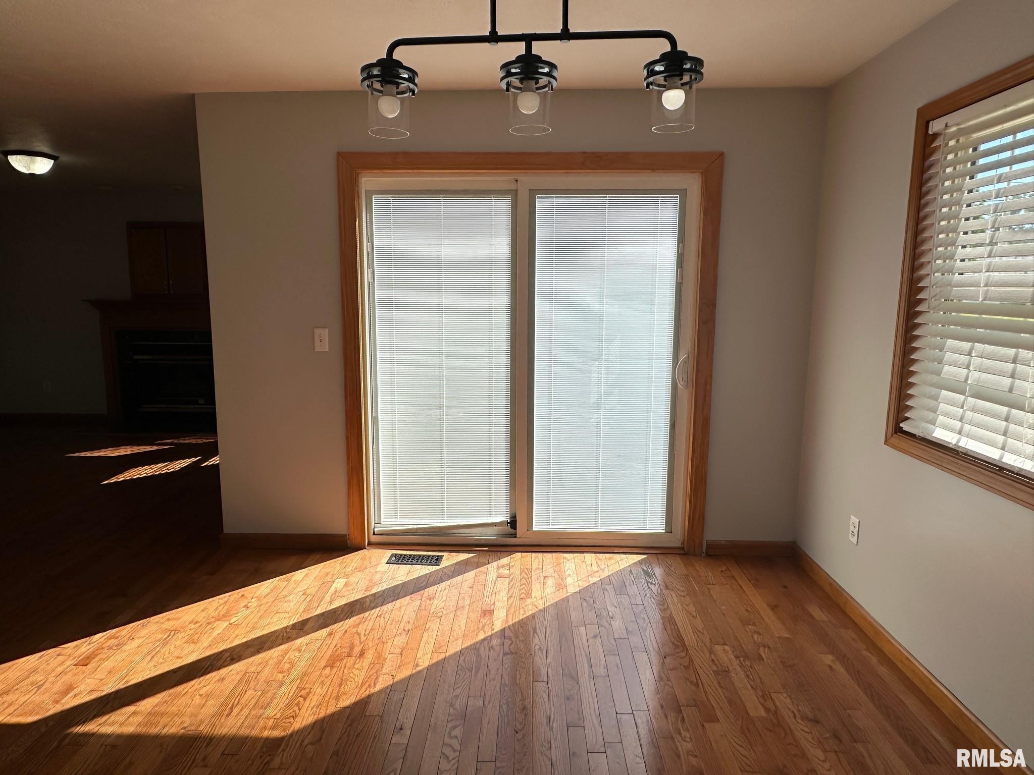 805 Knoll Pointe Place Springfield, IL 62703 - Photo 7 of 26