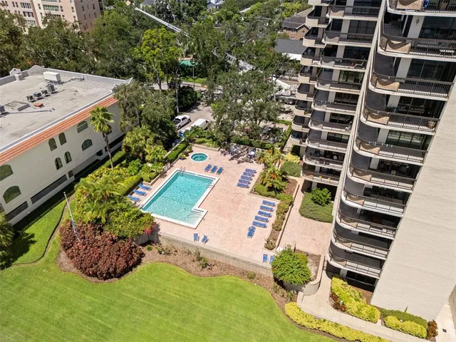 $3,500 | 2413 Bayshore Boulevard, Unit 805, Tampa, FL 33629