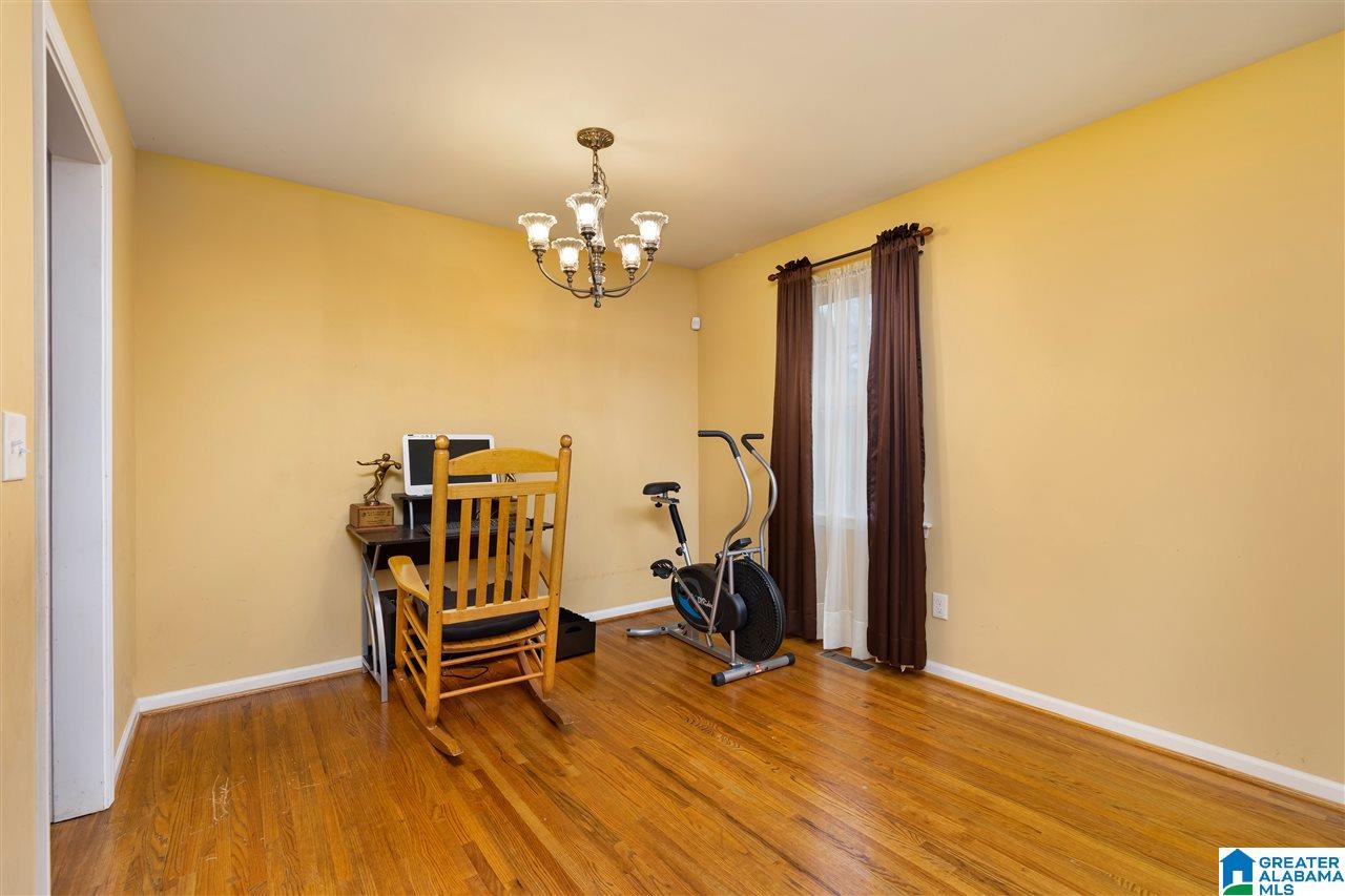 309 26th Court Northwest Birmingham, AL 35215 - Photo 6 of 24