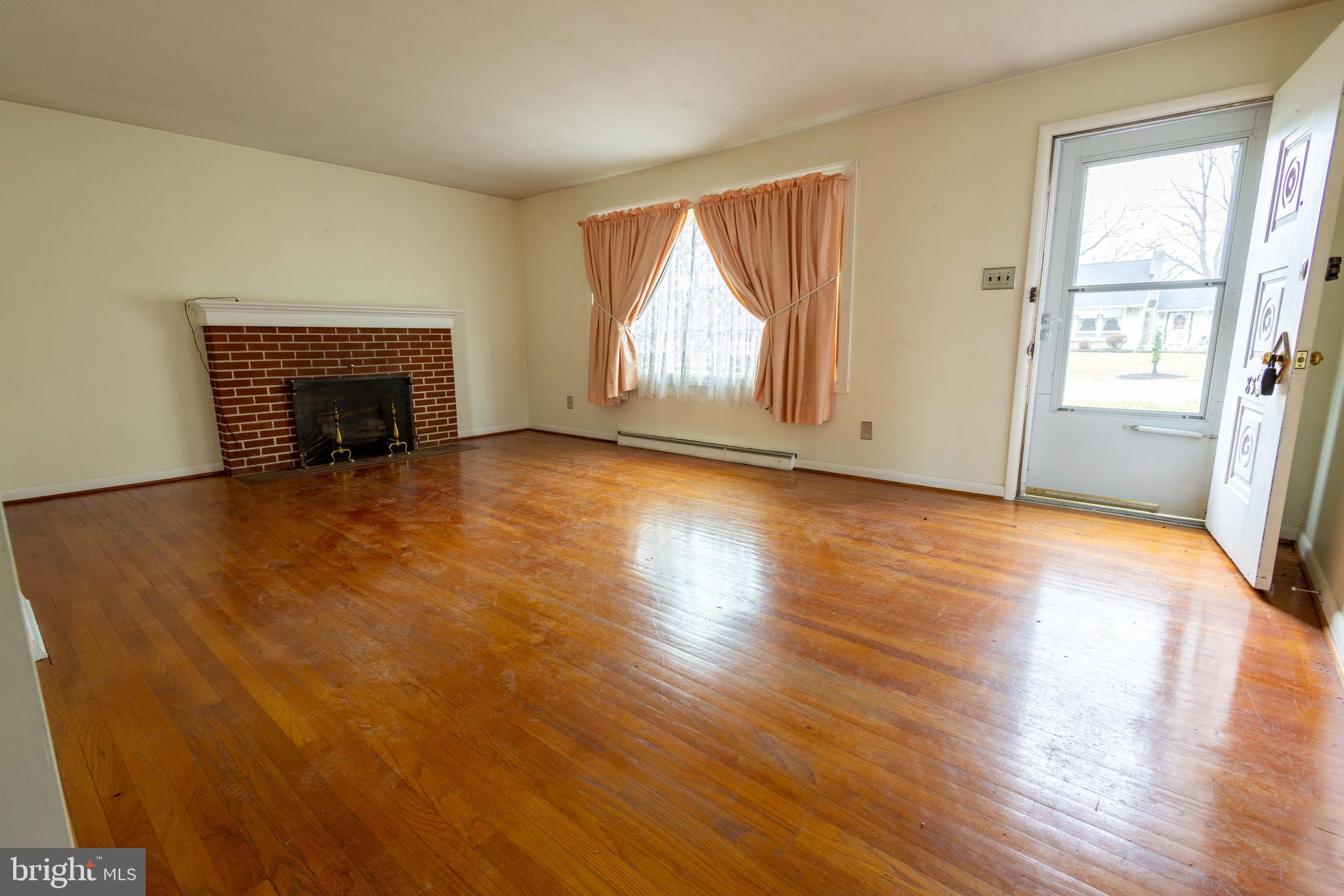 830 Robin Road Lancaster, PA 17601 - Photo 7 of 24 Gallery Image 7