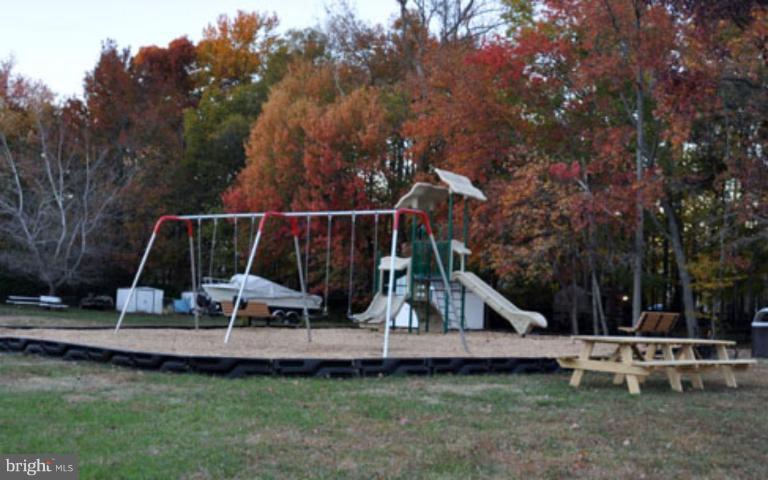 1310 Harbor Road Annapolis, MD 21403 - Photo 28 of 30 Community Amenities 2