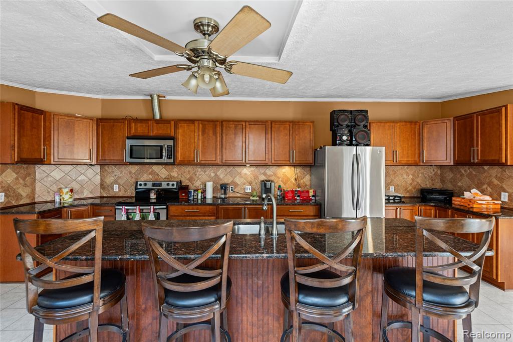 8460 Fish Lake Road Holly, MI 48442 - Photo 11 of 47