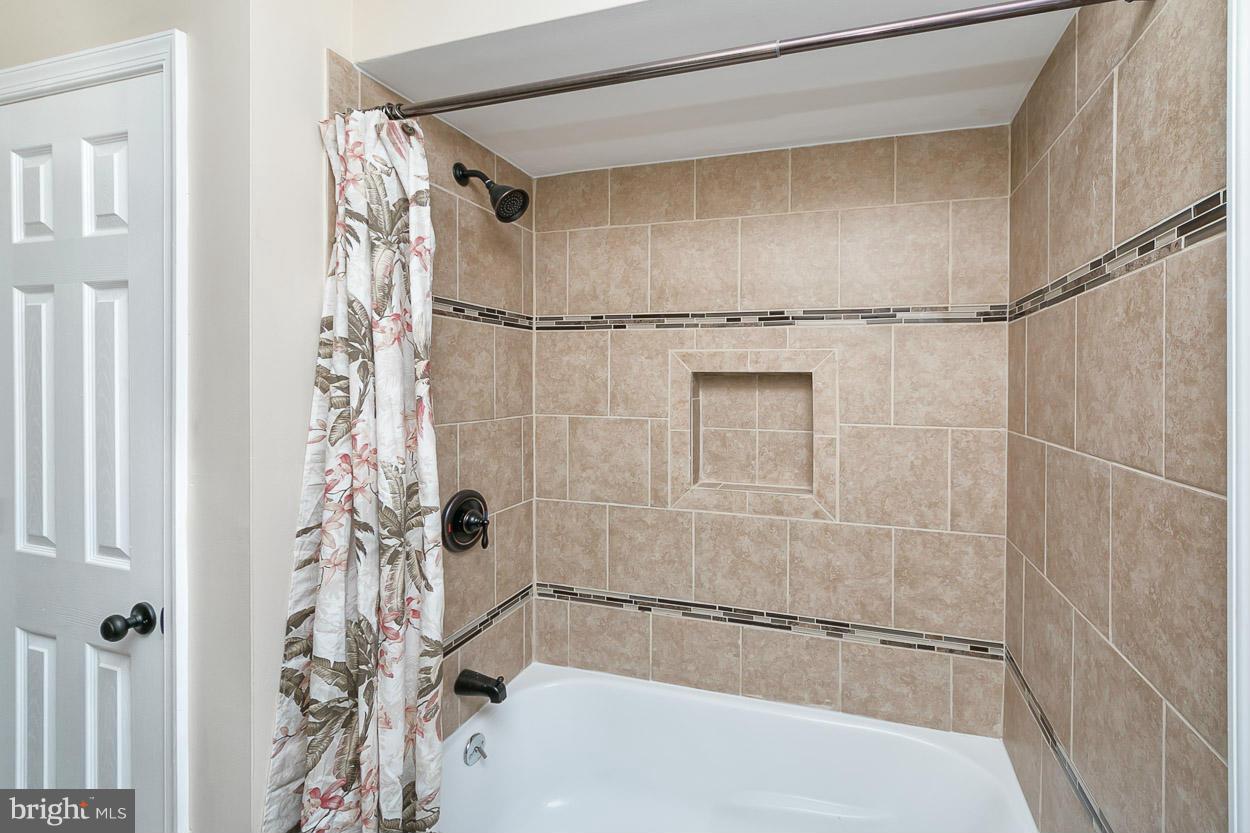 1337 Pentridge Road Baltimore, MD 21239 - Photo 27 of 30 Bath