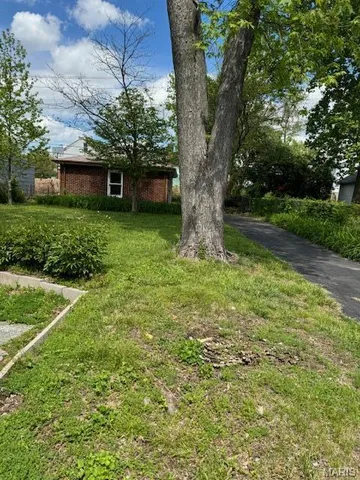 $239,000 | 8245 Glen Echo Drive, St. Louis, MO 63121