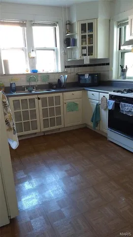 $239,000 | 8245 Glen Echo Drive, St. Louis, MO 63121