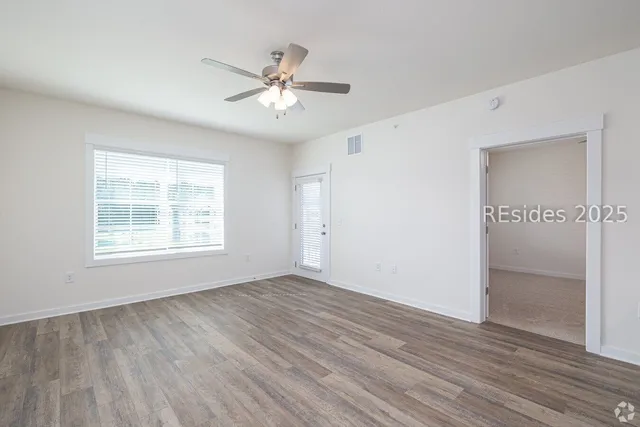 $1,799 | 76 Rutledge Drive, Unit LT2, Ridgeland, SC 29936