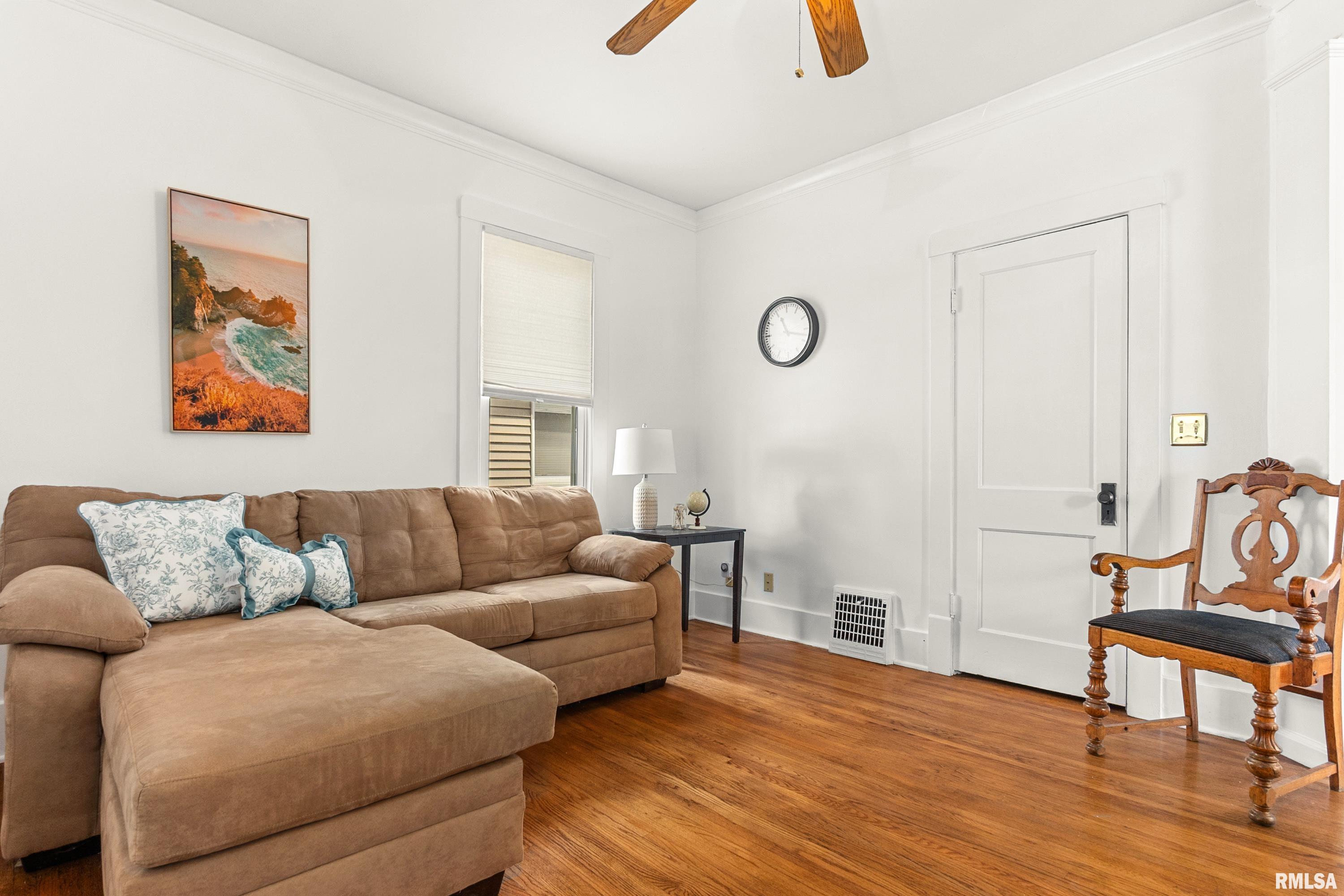 2704 North Prospect Road Peoria, IL 61603 - Photo 5 of 29