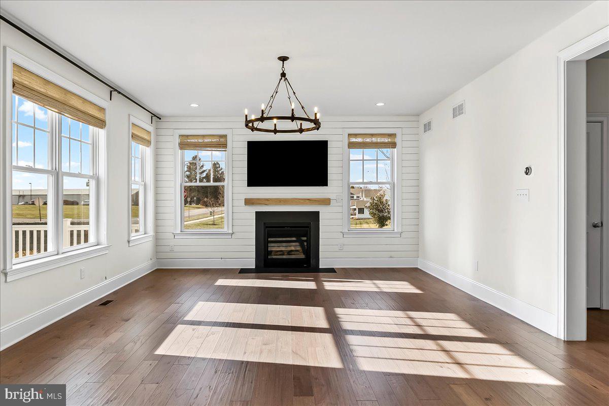 100 Ithan Court Kennett Square, PA 19348 - Photo 3 of 37