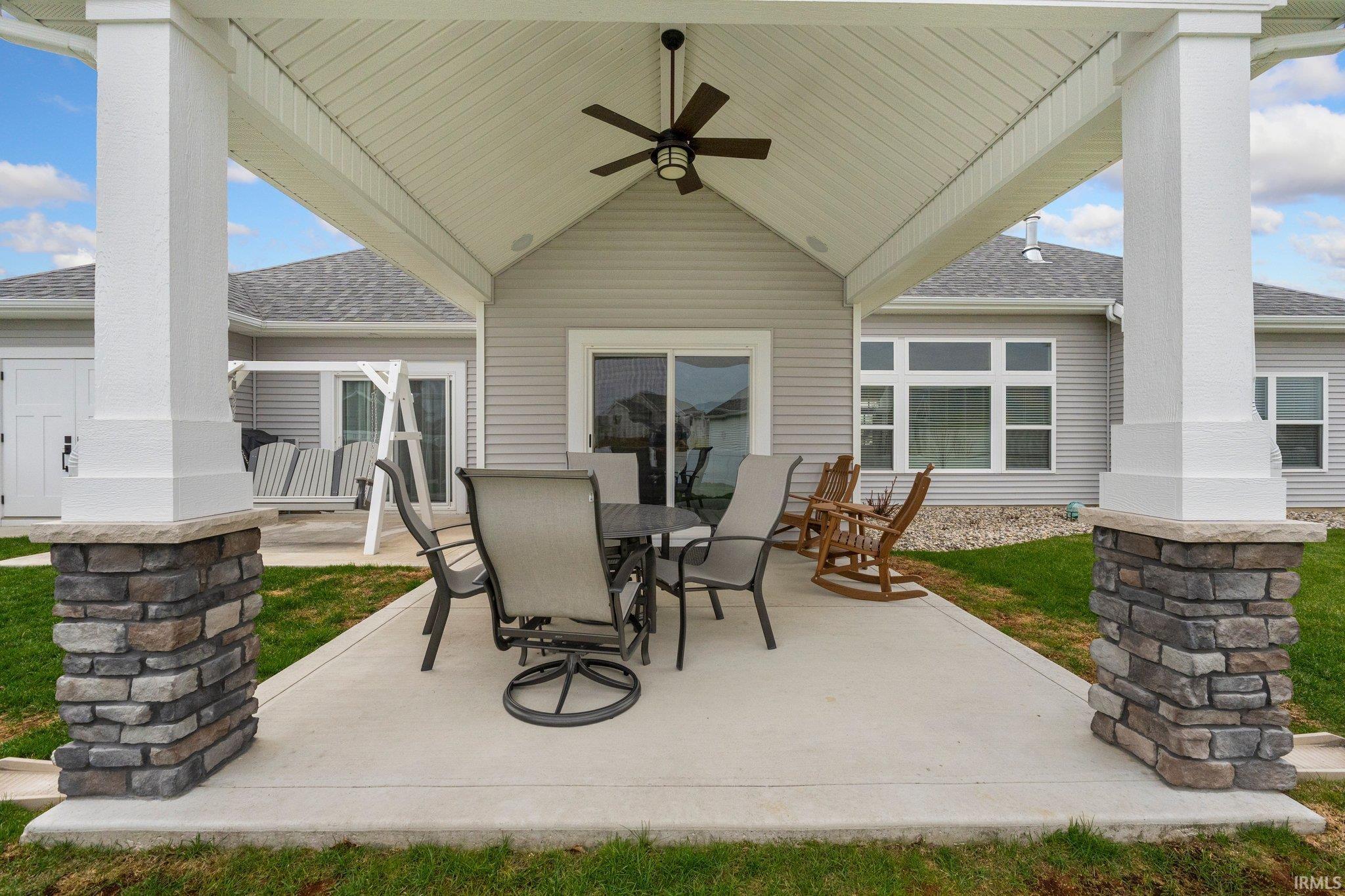 2825 Leon Cove Fort Wayne, IN 46845 - Photo 3 of 34