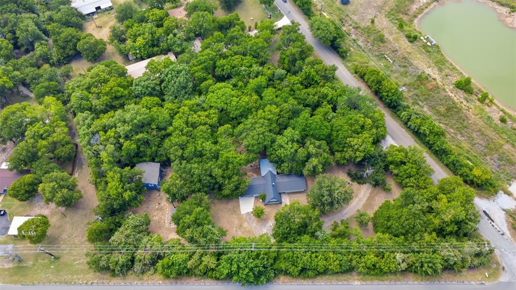 103 Calhoun Bend Azle, TX 76020 - Photo 22 of 26 Gallery Image 22