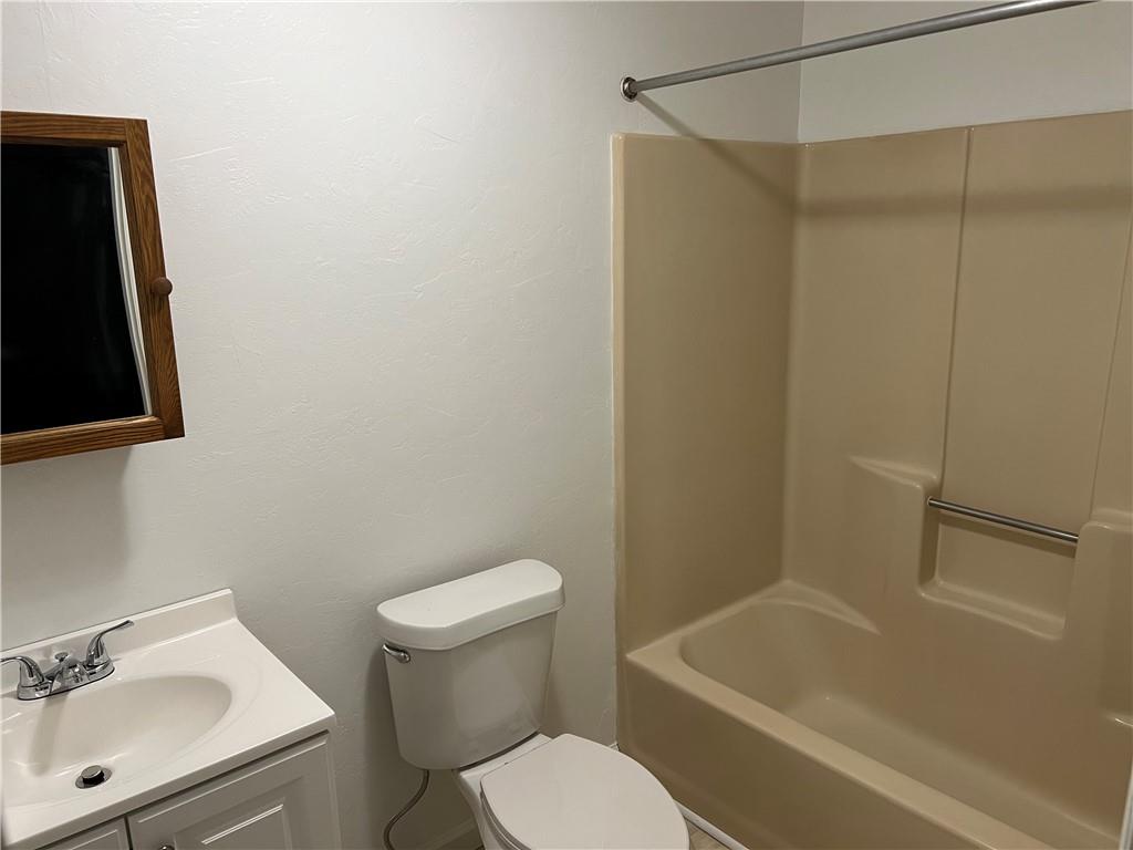 128 Holt Road Aliquippa, PA 15001 - Photo 5 of 5 Gallery Image 5