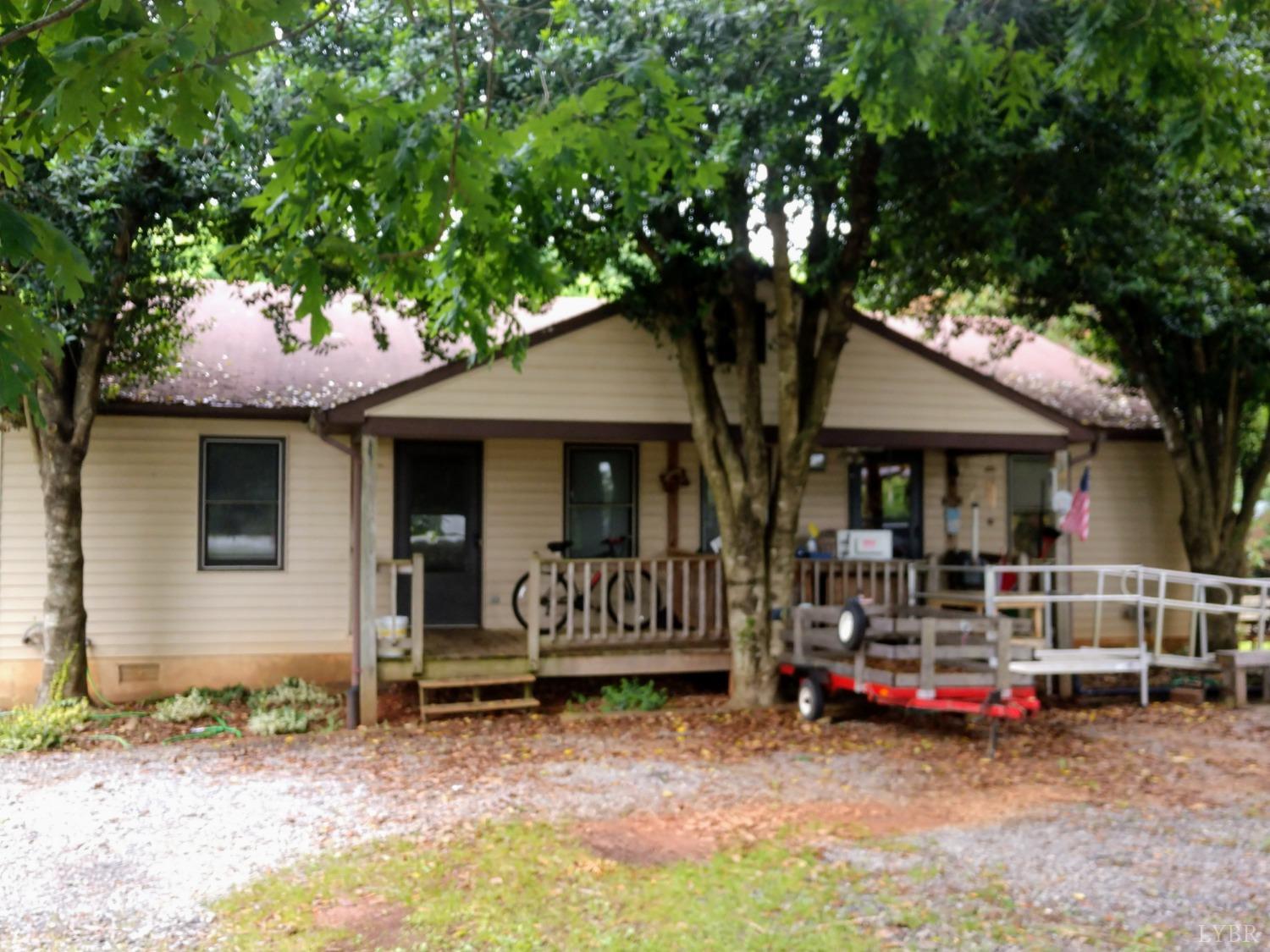 1862 Cottontown Road Forest, VA 24551 - Photo 1 of 11 Gallery Image 1