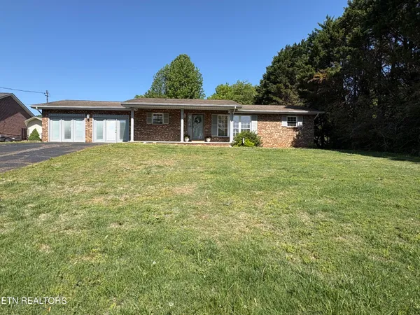 $375,000 | 410 1st Street, Seymour, TN 37865