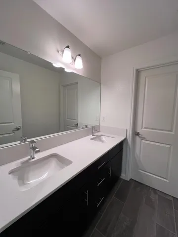 $2,200 | 1918 Oak Lane, Clovis, CA 93611