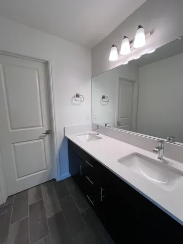 $2,200 | 1918 Oak Lane, Clovis, CA 93611