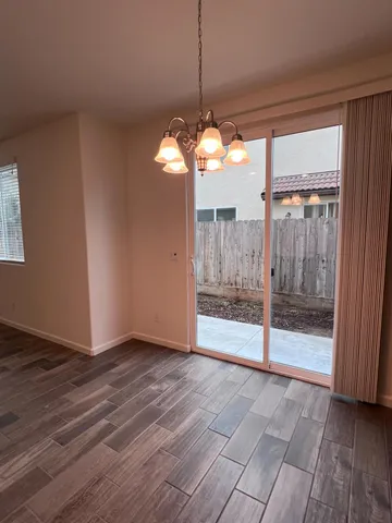 $2,200 | 1918 Oak Lane, Clovis, CA 93611