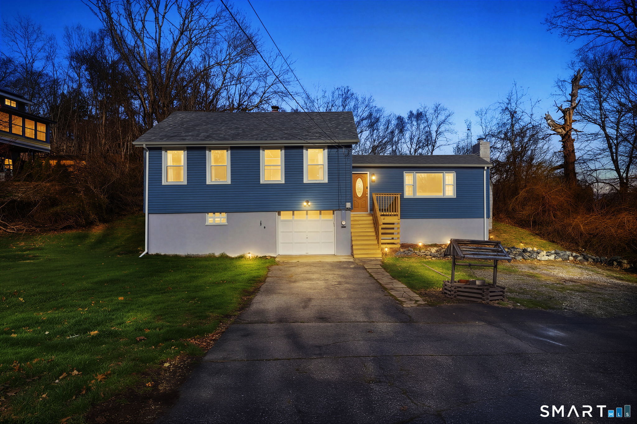 226 Pumpkin Hill Road Groton, CT 06355 - Photo 2 of 29